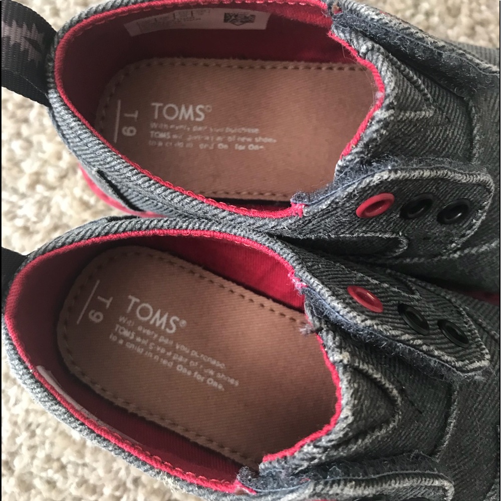 Toms - Picture 6 of 7